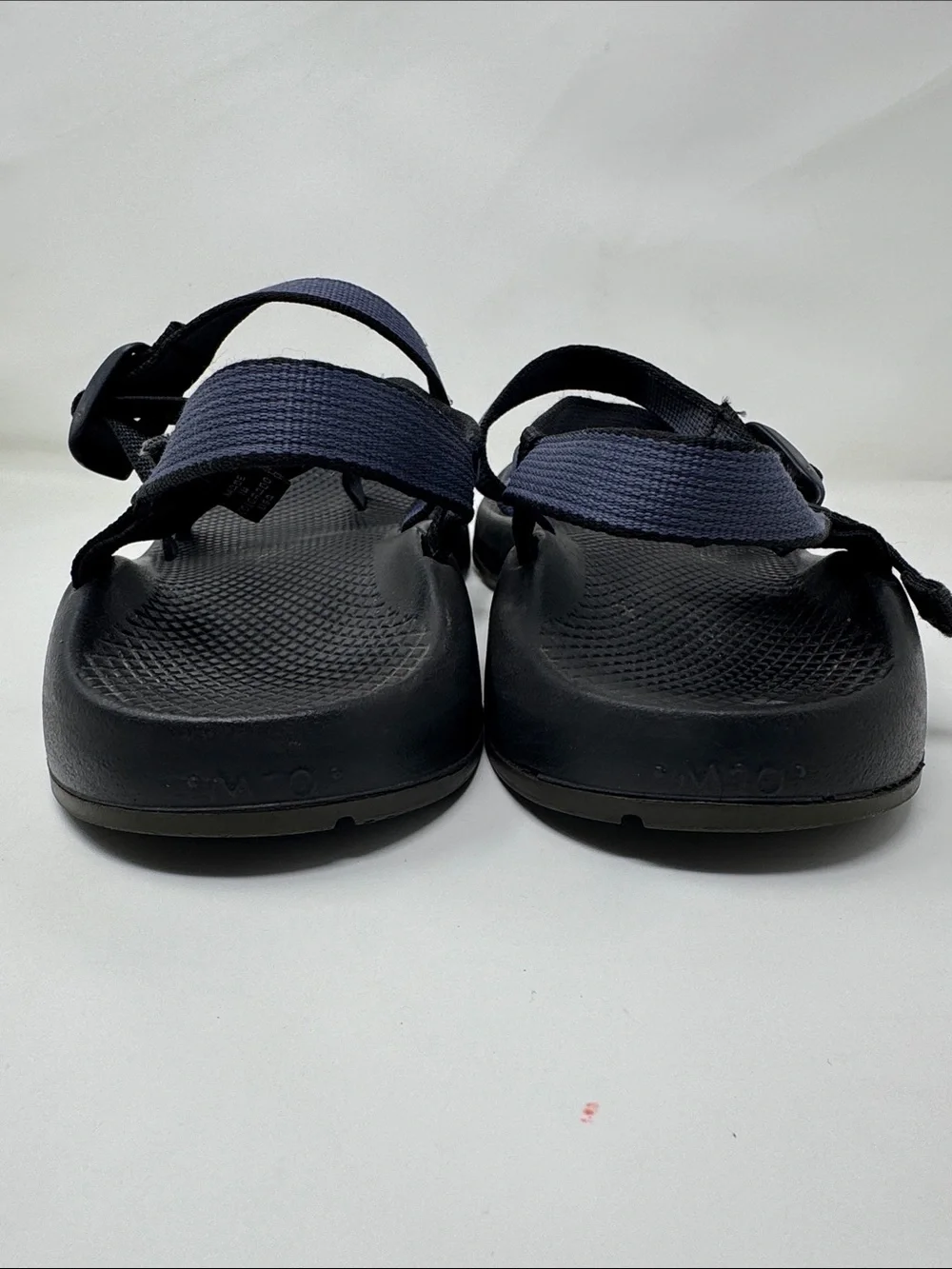 Chaco Mens 10 Navy Blue, Black Strappy Outdoor Sandals Hiking water shoes